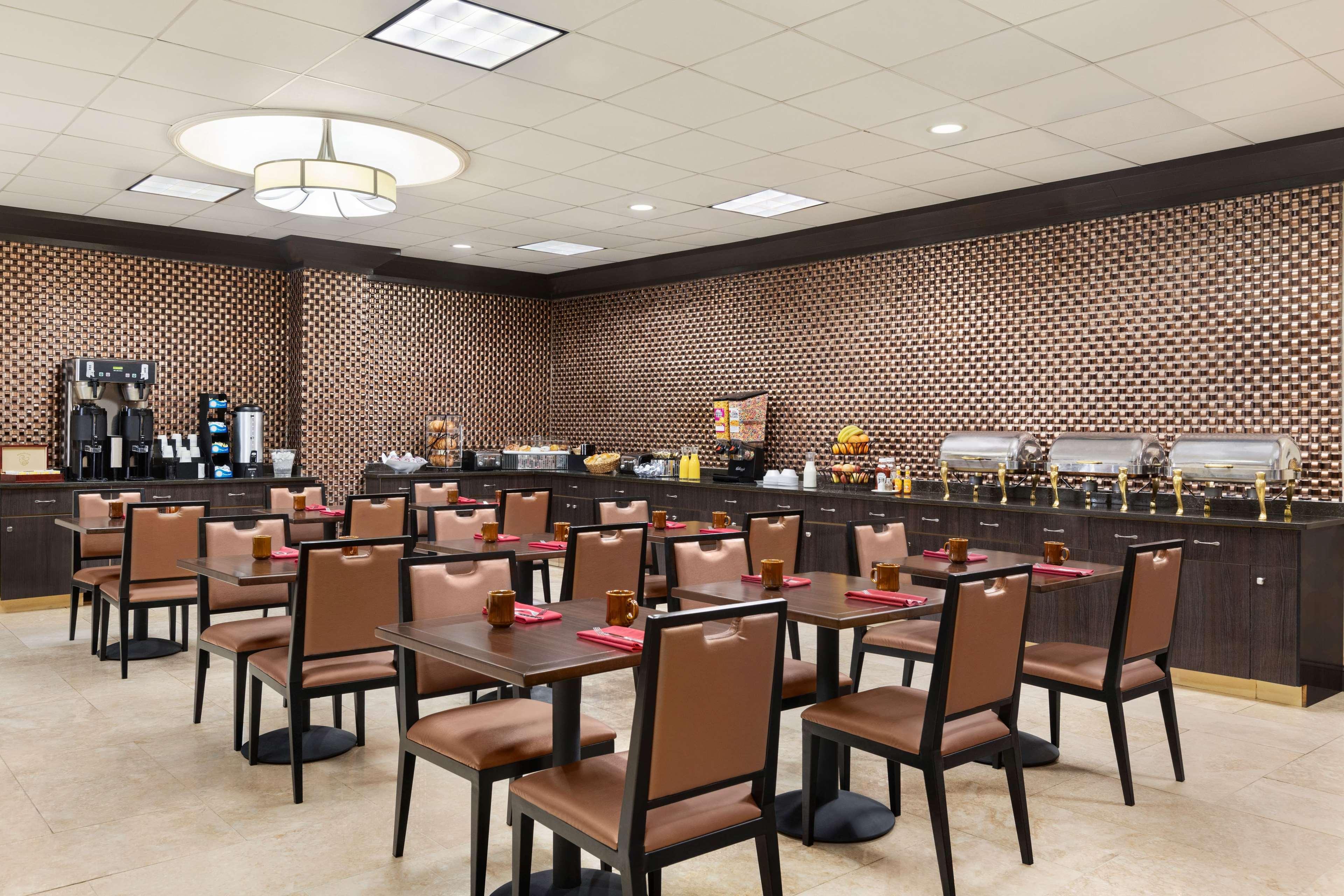 Wyndham Garden Totowa Hotel Ngoại thất bức ảnh